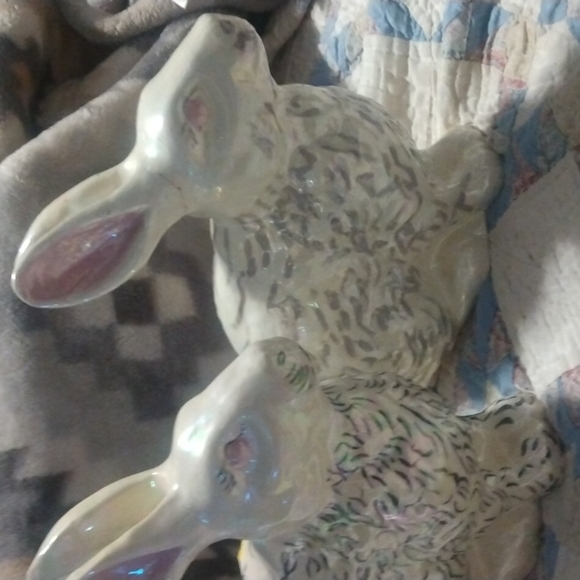 Pair of Ceramic bunnies - Picture 2 of 8